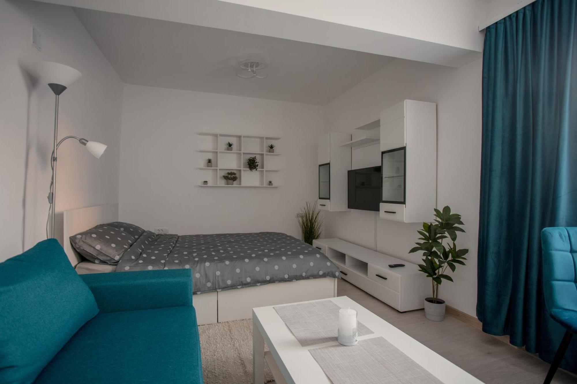 White Studio Center Алба-Юлия Экстерьер фото